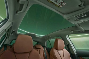 Enyaq panoramatické střešní okno